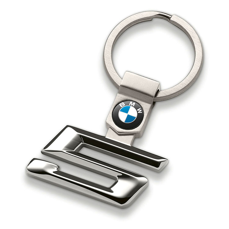 картинка Брелок BMW 5 Series, Silver от магазина bmw-orugunal.ru