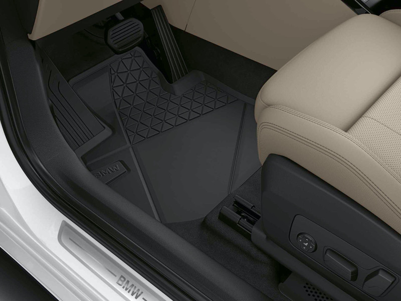 картинка Комплект грязезащитных ковриков (LHD) U10/U11 от магазина bmw-orugunal.ru