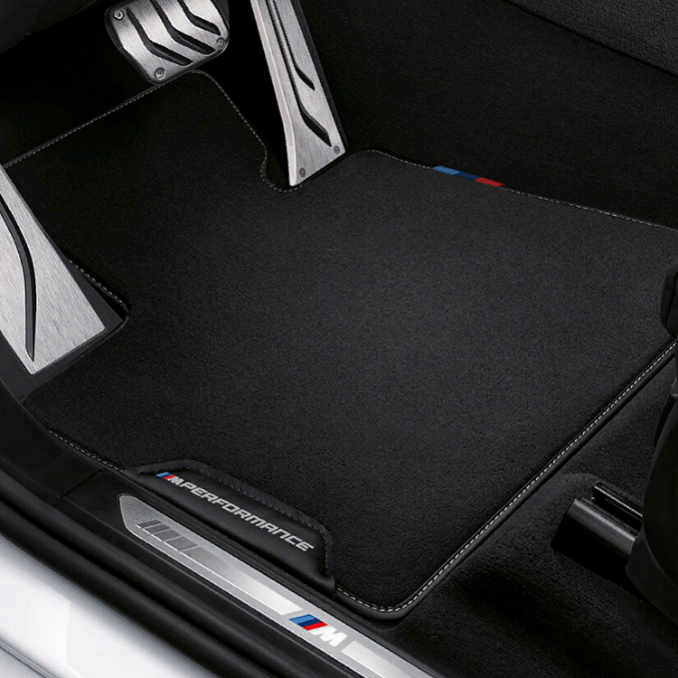 картинка Велюровые коврики M Performance BMW X3 G01/X4 G02 (4шт.) от магазина bmw-orugunal.ru