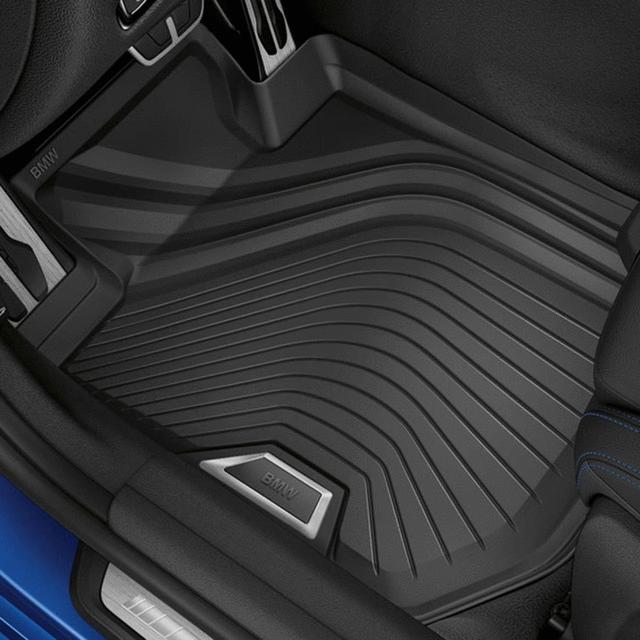 картинка Комплект резиновых всепогодных ковриков BMW G20 Floor Liner (4 шт.), высокий борт от магазина bmw-orugunal.ru