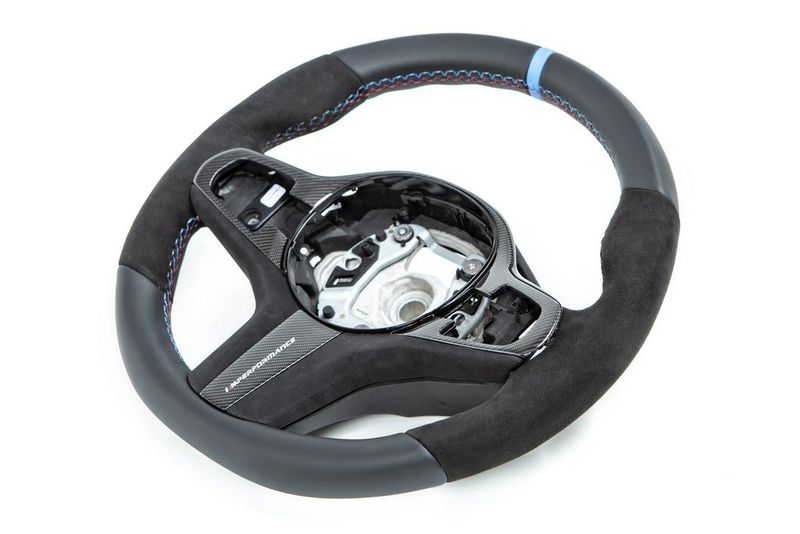 картинка Рулевое колесо M Performance для BMW M5 F90 от магазина bmw-orugunal.ru