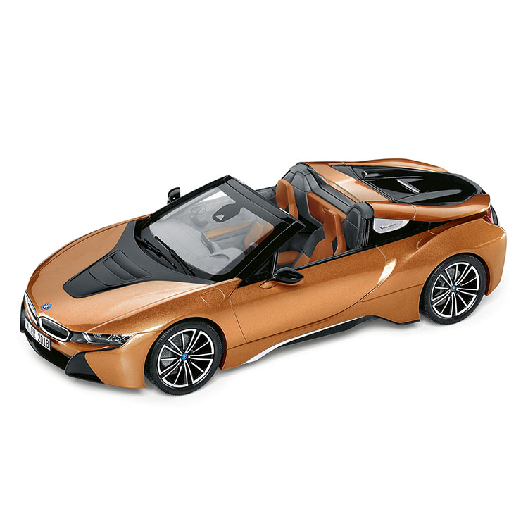 картинка BMW i8 Roadster, E Copper, Brown  от магазина bmw-orugunal.ru