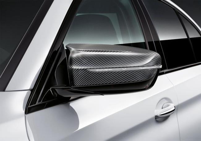 картинка Карбоновые M Performance накладки на зеркала BMW M5 F90 от магазина bmw-orugunal.ru