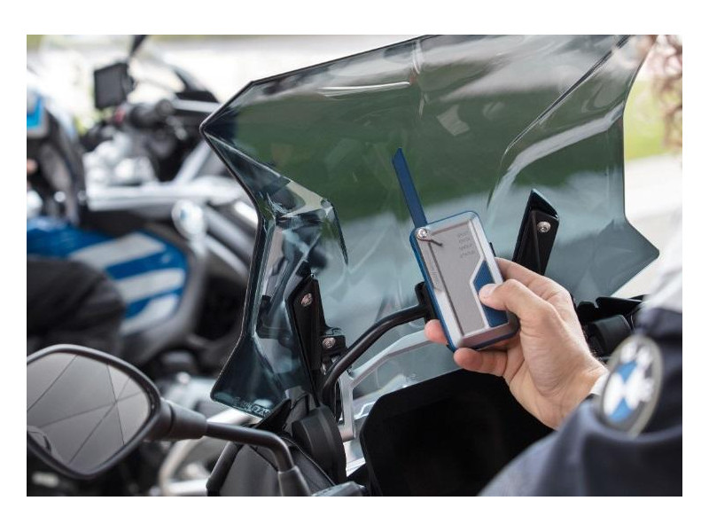 картинка Коммуникационный модуль BMW Bike to Bike от магазина bmw-orugunal.ru