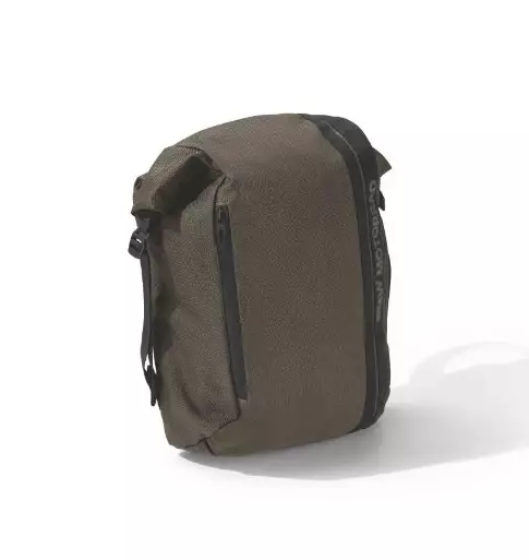 картинка Большая боковая сумка BMW Adventure Collection Pack CE04 от магазина bmw-orugunal.ru