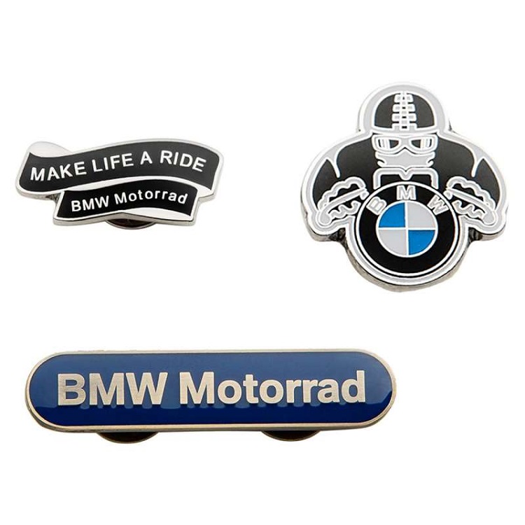 картинка Набор из трех металлических значков BMW Motorrad от магазина bmw-orugunal.ru