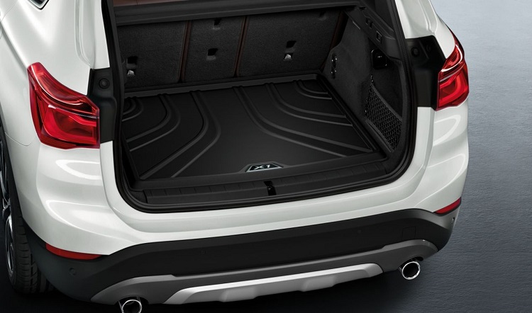 картинка Всепогодный коврик в багажник BMW X1 F48, xLine, высокий борт от магазина bmw-orugunal.ru